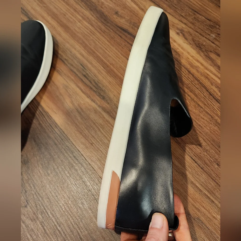 Women's Vince Leather Slip-On Loafer size 7.5 - Picture 10 of 14